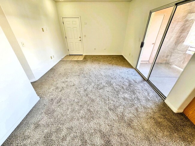 Photo - BEAUTIFUL 2ND FLOOR CONDO UNIT 2 BEDROOM/ 2 BATH, LOCATED IN HENDERSON IN A GATED COMMUNITY