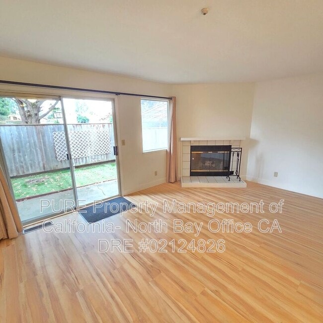 Photo - 21 Meadowbrook Ct