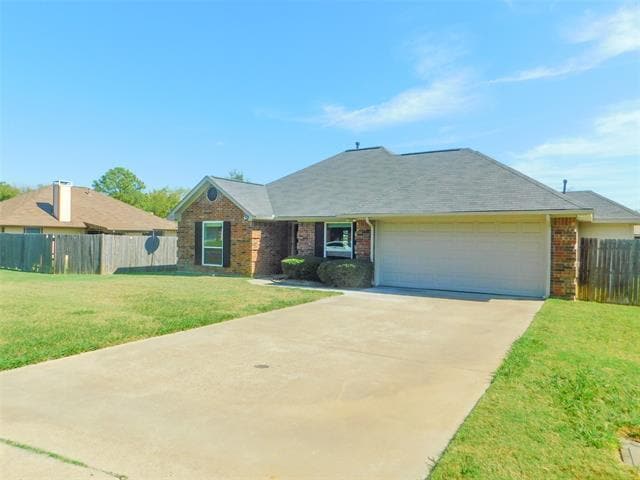 Photo - 303 Cottonwood St