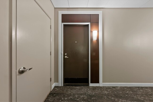 Photo - 300 W Spring St Unit 404