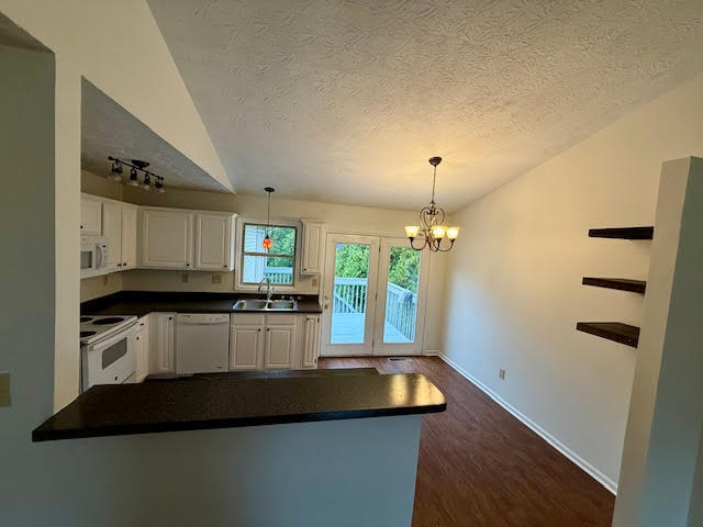 Photo - 252 Forest Hill Dr