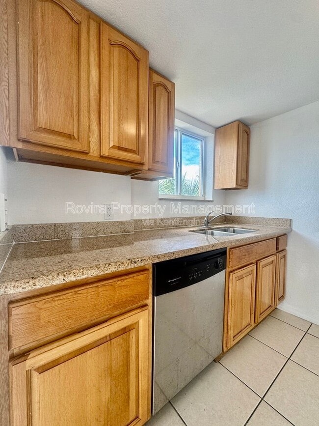 Photo - 498 SW 6th St Unit APT 303