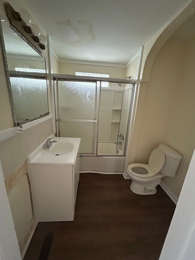 Photo - 4 bedroom and 1.5 bathroom