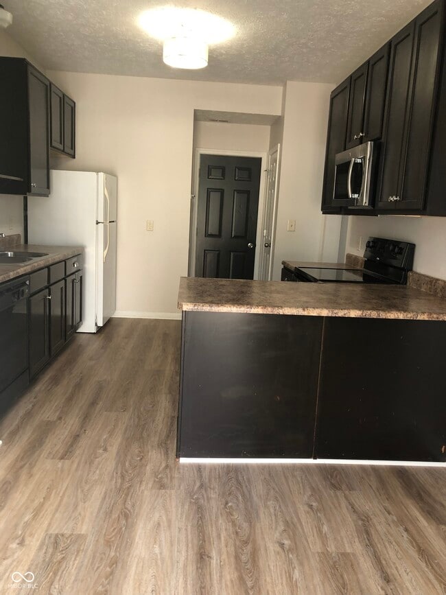 Photo - 2424 Boyer Ln