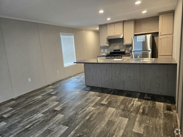 Building Photo - 1288 East Dr Rental