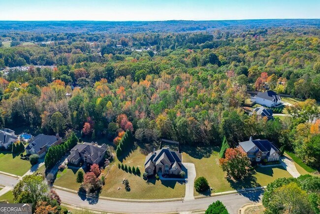 Photo - 940 Chateau Forest Rd