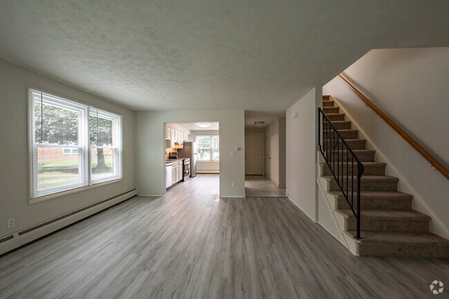 2BD, 2.5BA - 1,250SF - Westfield Glen - Living Room