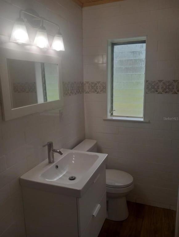 Photo - 212 Broad St