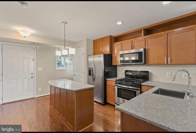 Photo - 5272 Maris Ave