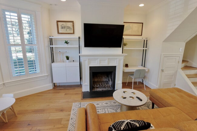 Photo - 921 South Carolina Ave SE Apartamento Unidad FL1-ID1055501P