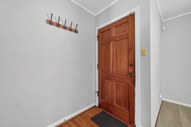 Photo - 10005 Hazelhurst Dr