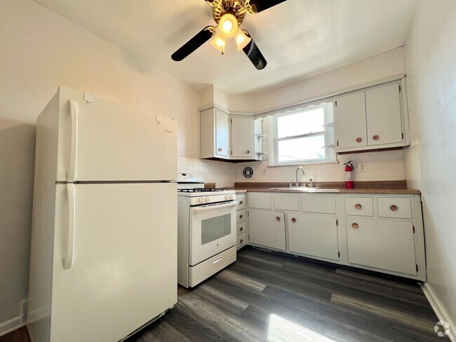 Building Photo - 106 Chester Pike Unit A Rental