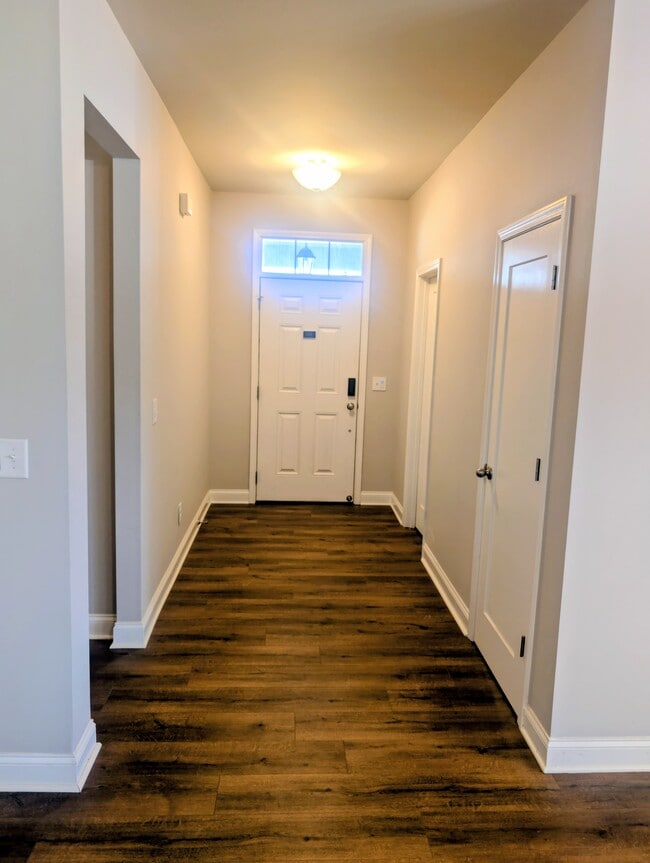 Photo - 3209 Grapevine Ct W