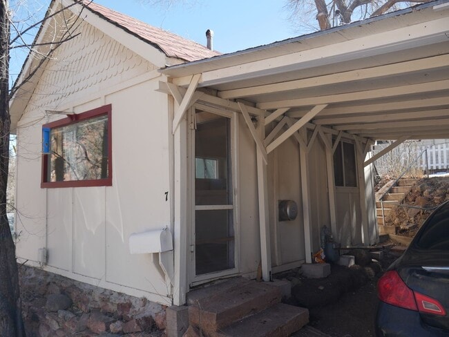 Building Photo - 7 Ute Trail Unit Ute Trail 7 Cottage #A