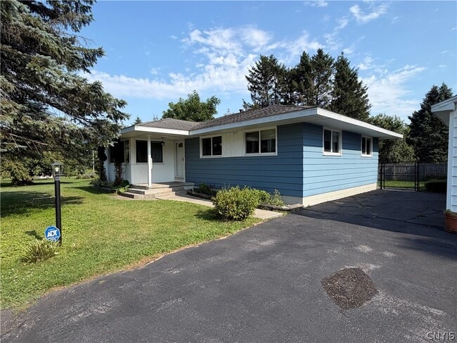Photo - 107 Hadley Dr