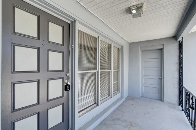 Photo - 5634 9th Ave N