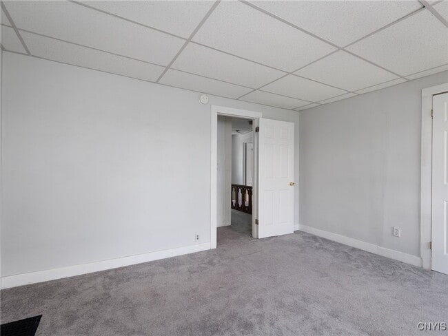 Building Photo - 427 East Ave