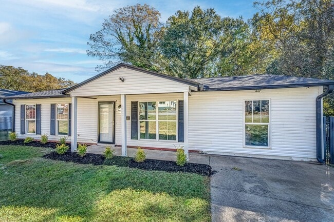 Photo - 283 E Hampton Ave