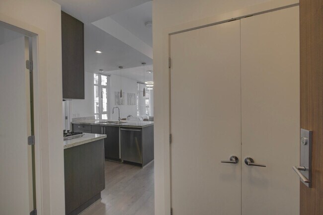 Photo - 35 W 2nd Ave Unit ID1345507P