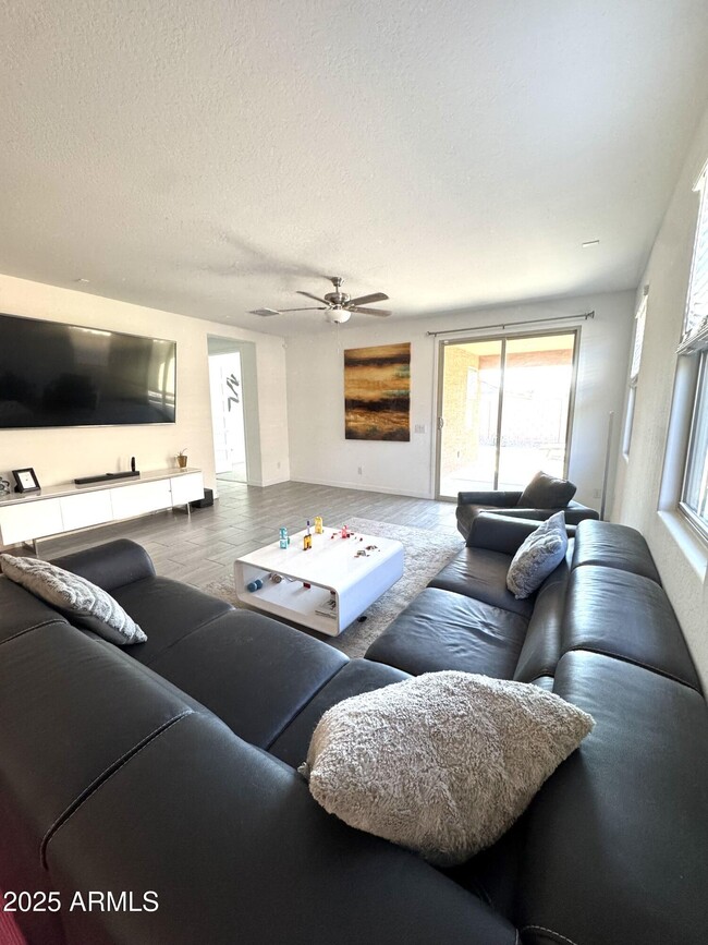 Photo - 16399 W Charlotte Dr