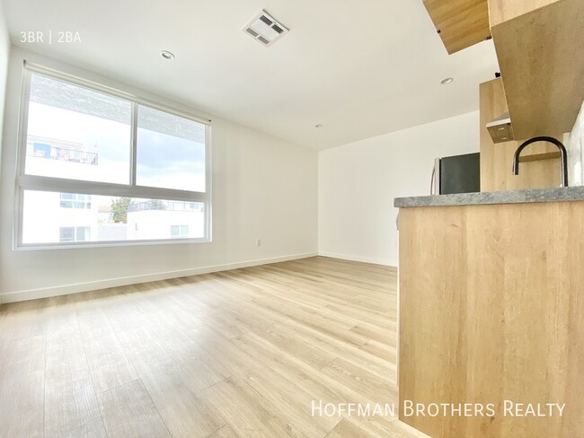 Photo - 233 Rosemont Ave Unidad 8