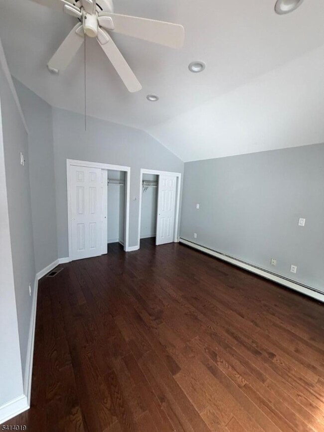 Photo - 7 Center Grove Rd