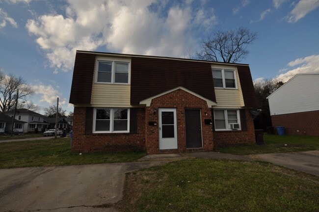 Building Photo - 1301 Richmond Ave Unit 1301 Richmond Avenue Rental