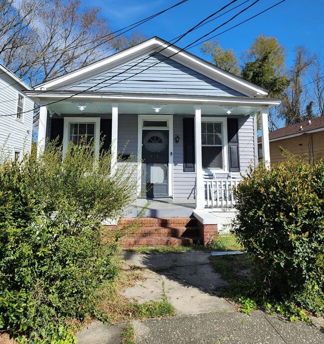 Photo - 312 McRae St
