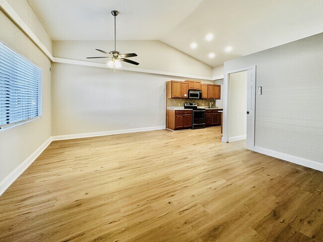 Photo - 826 Wiggins Pass Rd