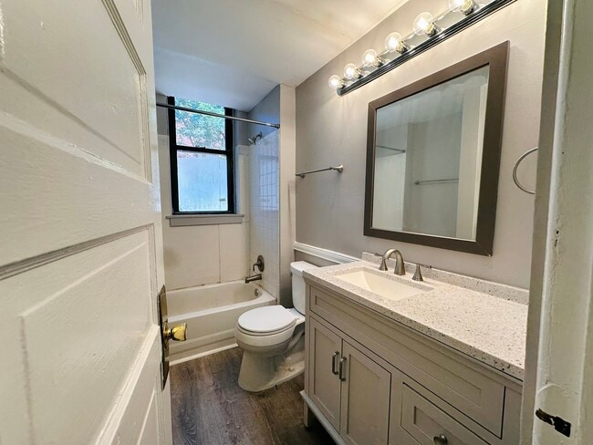 Photo - 3205 Arsenal St Unidad 3205