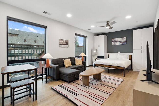 Photo - 423 E Michigan St Unit ID1032094P