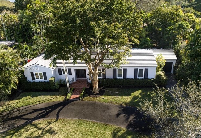 Photo - 1350 Mendavia Ave