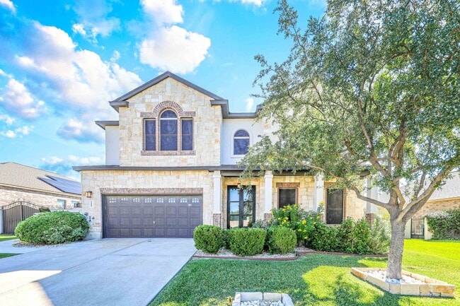 Building Photo - 115 Coahuila Loop