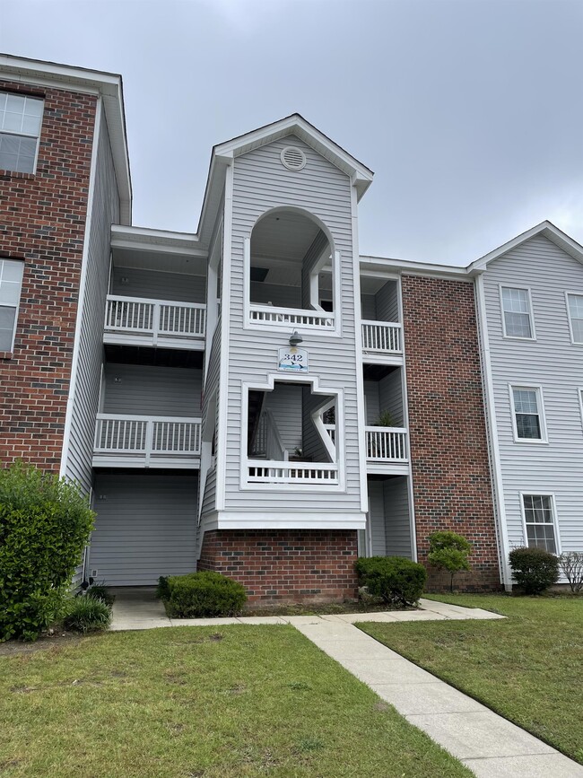 Photo - 342 Waterdown Dr Townhome