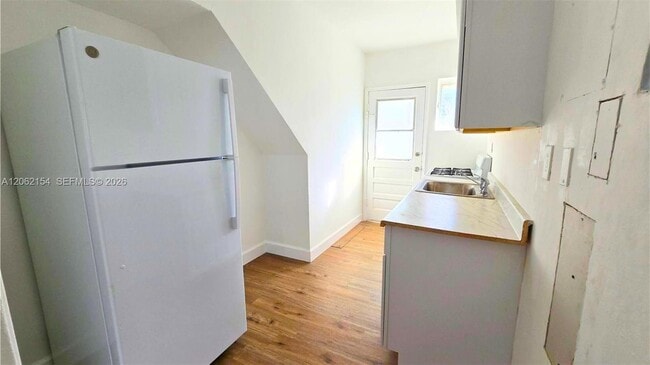 Photo - 660 84th St Unit 39