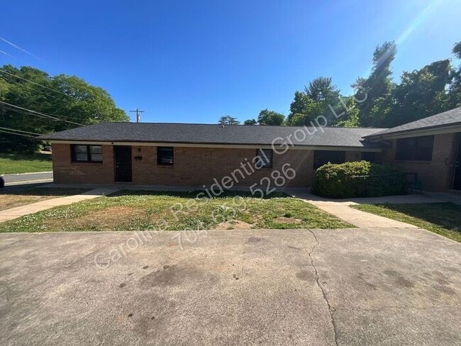 Building Photo - 322 E Sumter St