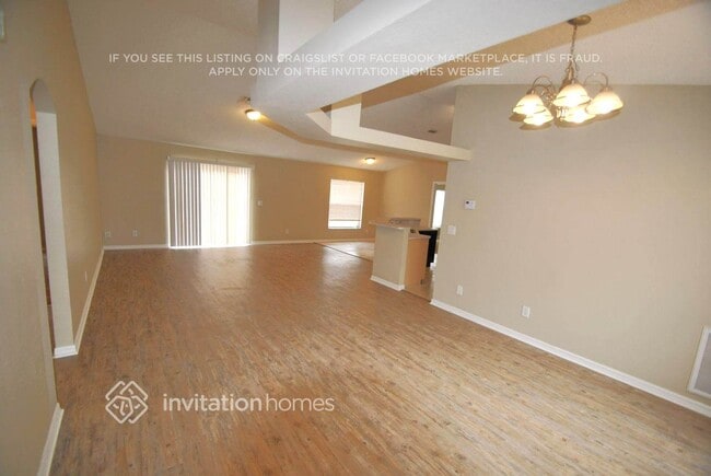 Photo - 718 Starland St SE