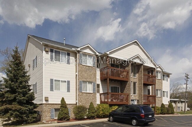 Building Photo - 3670 S John Hix Rd Unit 30