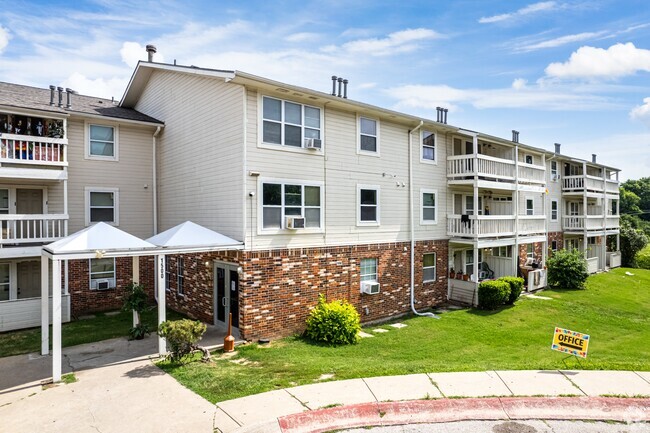 Building Photo - Lakeview II Apartments