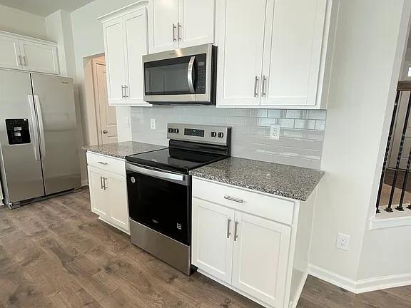 Photo - 1448 Amberview Ln