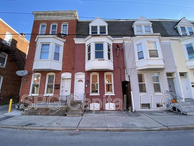 Building Photo - 121 S Belvidere Ave