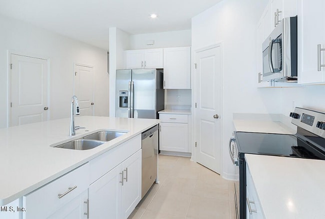 Photo - 376 Annies Pl
