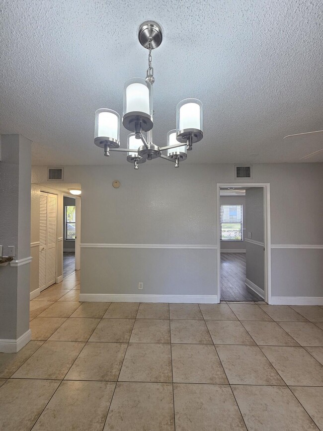 Photo - 1700 Windorah Way Unit A
