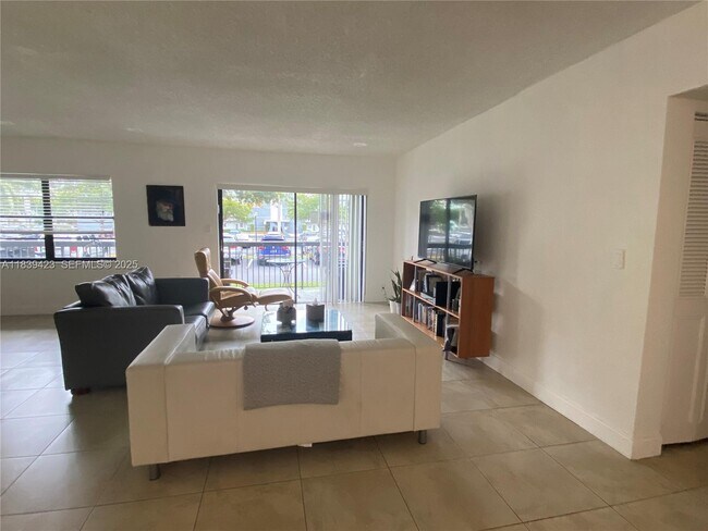 Photo - 1301 NE 7th St Unit 101