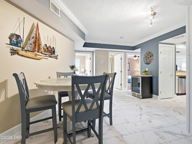 Photo - 2055 S Atlantic Ave Unidad 703