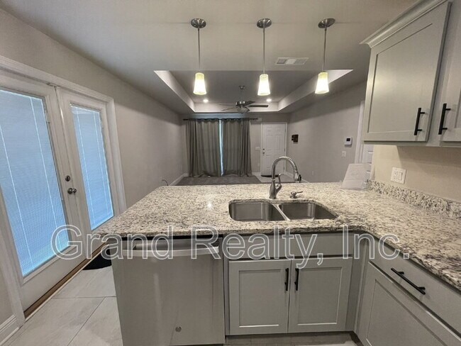 Photo - 4293 Castille Ave