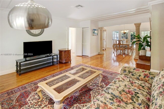 Photo - 3030 SW 57th Ave