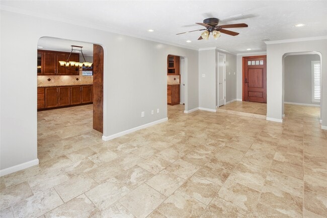 Photo - 6 Coralberry Ct