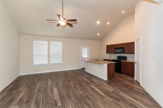 Photo - 9522 Yellow Rose Dr