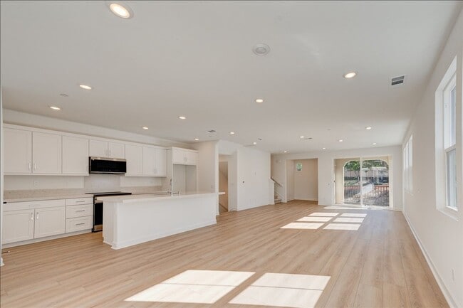 Building Photo - 1202 Mountain Laurel Rd